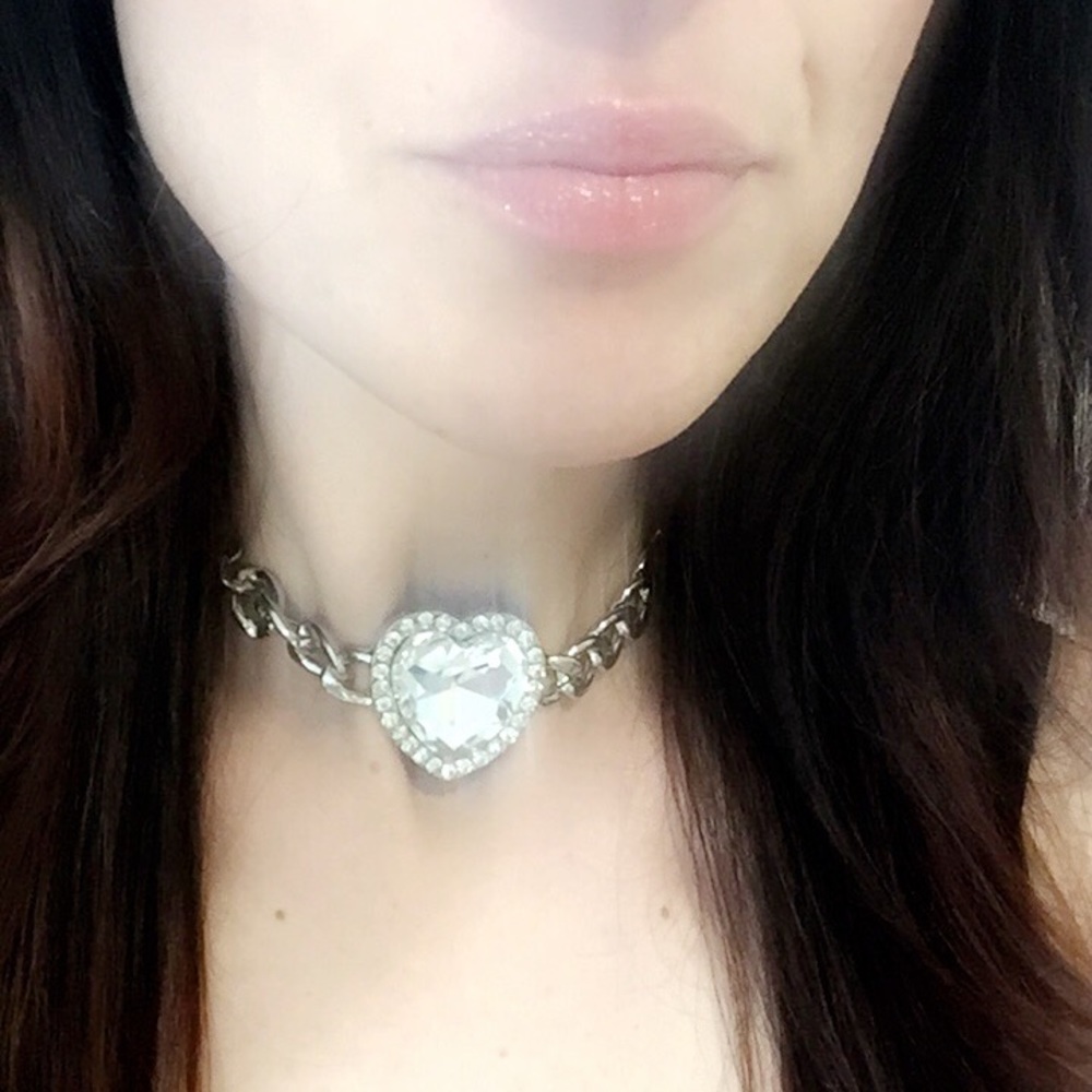 ❤️💎Rhinestone Heart Choker ❤️💎