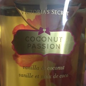 CLOSET CLEAR OUT🙃🙃  VS coconut passion