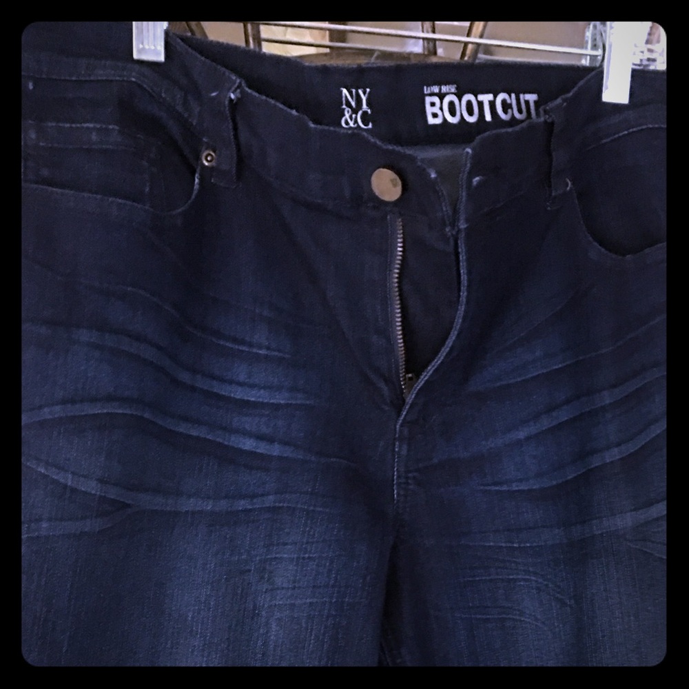 Low rise bootcut blue jeans