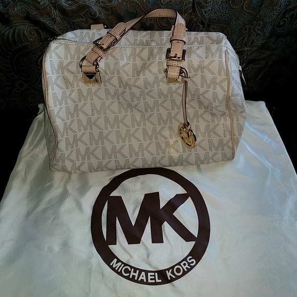 Micheal by Micheal Kors Grayson off-white Satchel - Picture 1 of 5