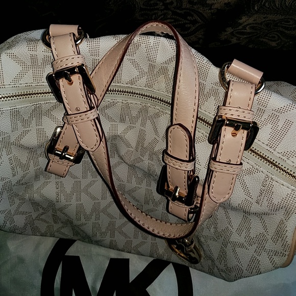 Micheal by Micheal Kors Grayson off-white Satchel - Picture 4 of 5