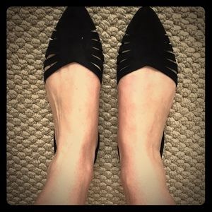 Women's black flats!