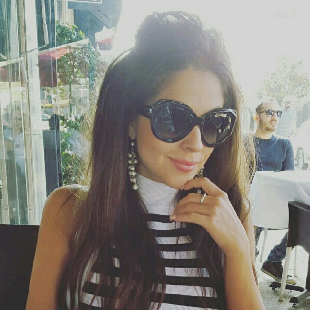 Meet your Posher, Andrea