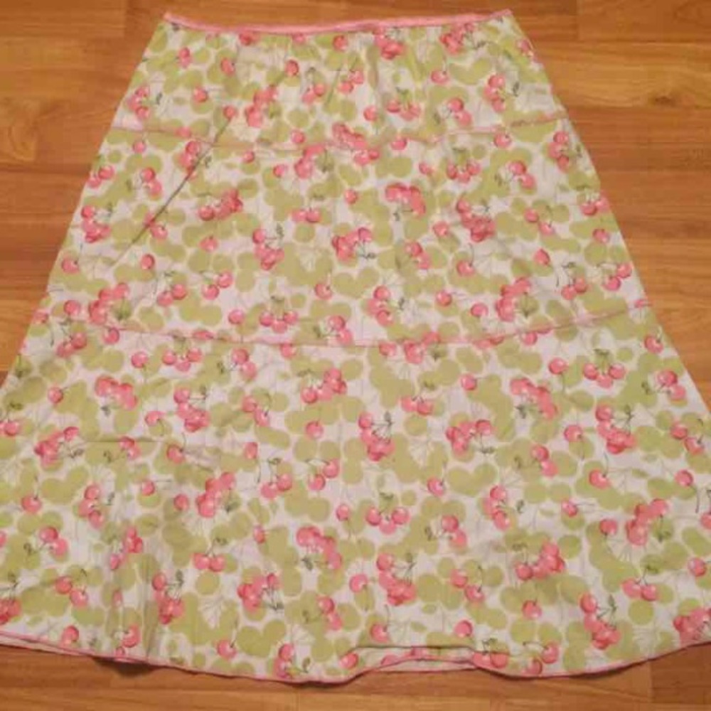 Springtime cherry skirt 🍒