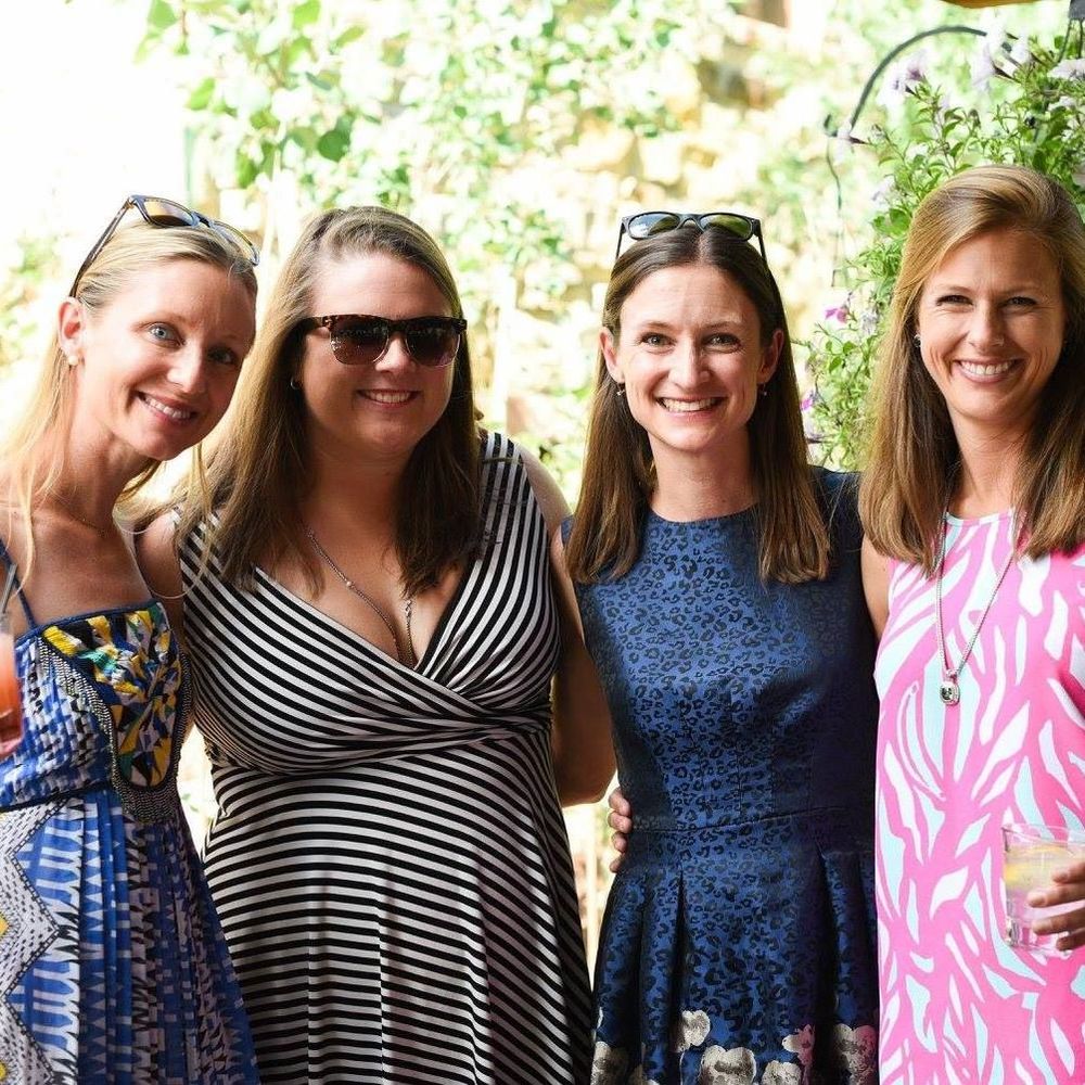 Meet your Posher, Lizzie