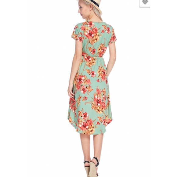 NEW FIT & FLARE FLORAL DRESS❗️Closet Closing❗️ - Picture 3 of 6