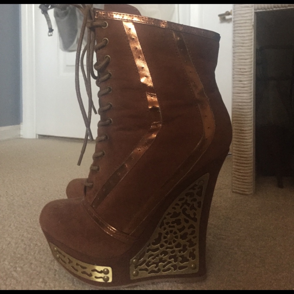 Wedge ankle booties