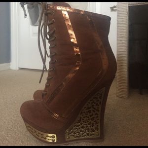 Wedge ankle booties