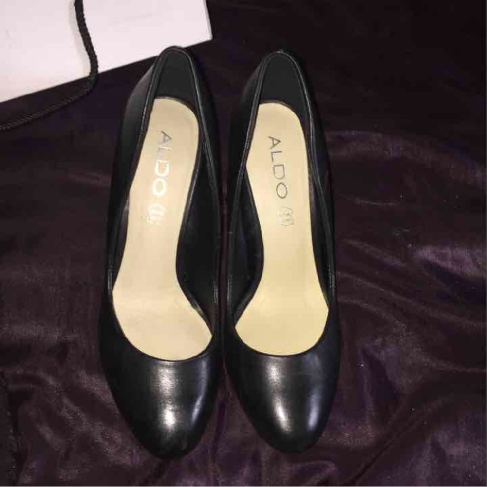 Black Aldo Heels