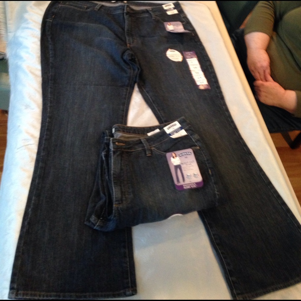 SOLD 2 pairs of NWT Riders by Lee bootcut 18M