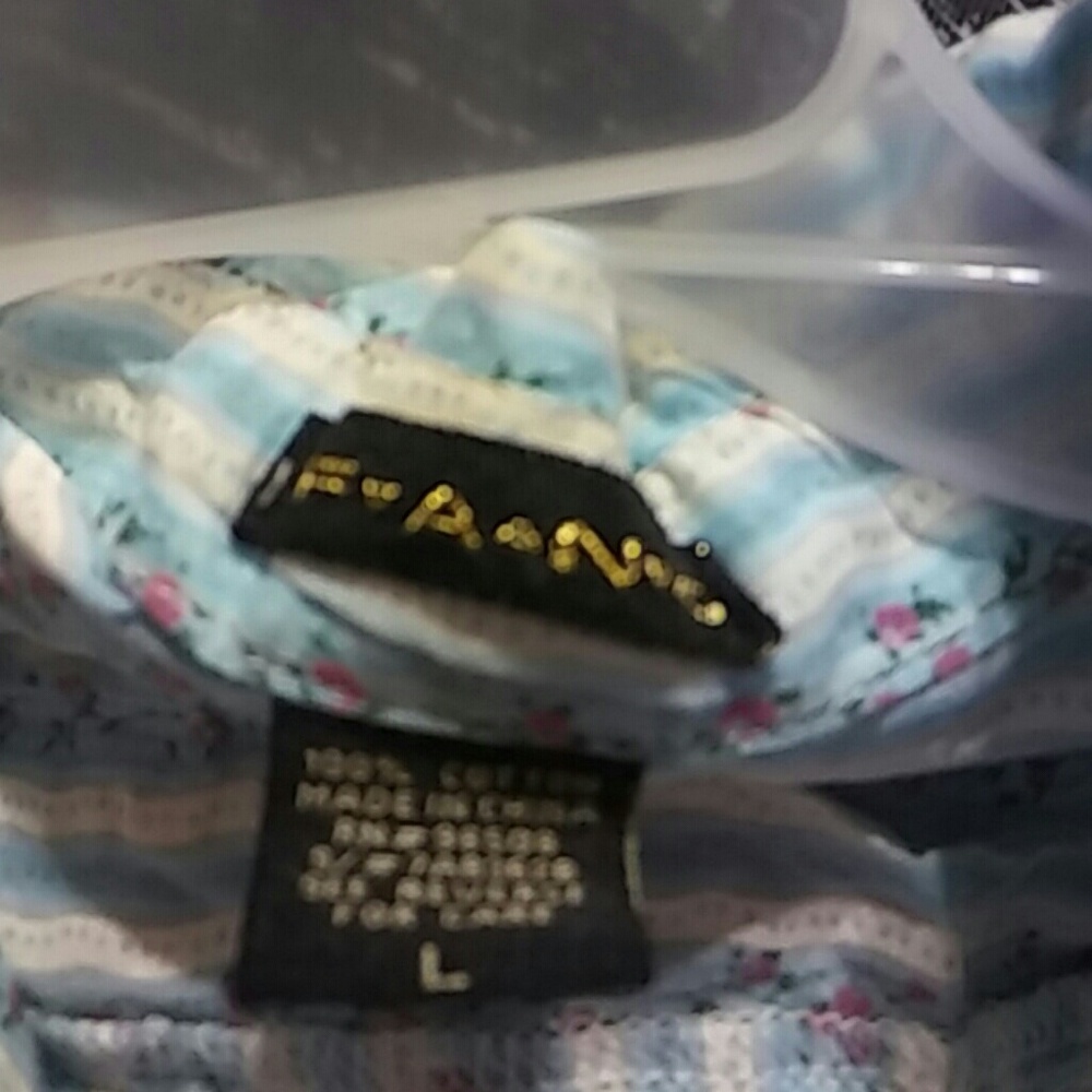 Button shirt - Picture 2 of 2