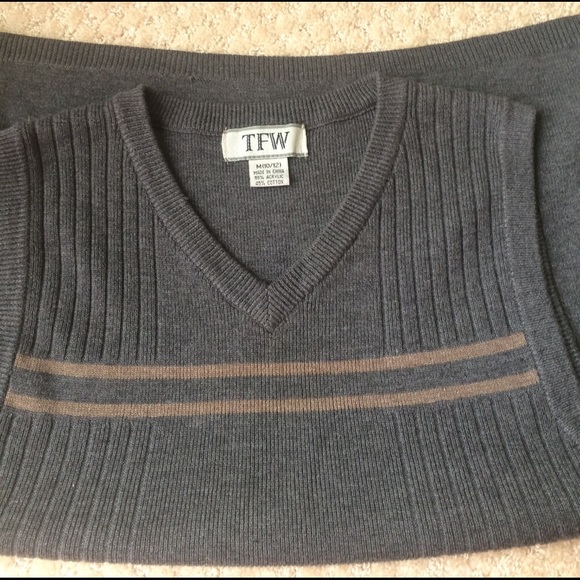 Boys half sleeve sweater by TFW size m 10/12 - Picture 4 of 4