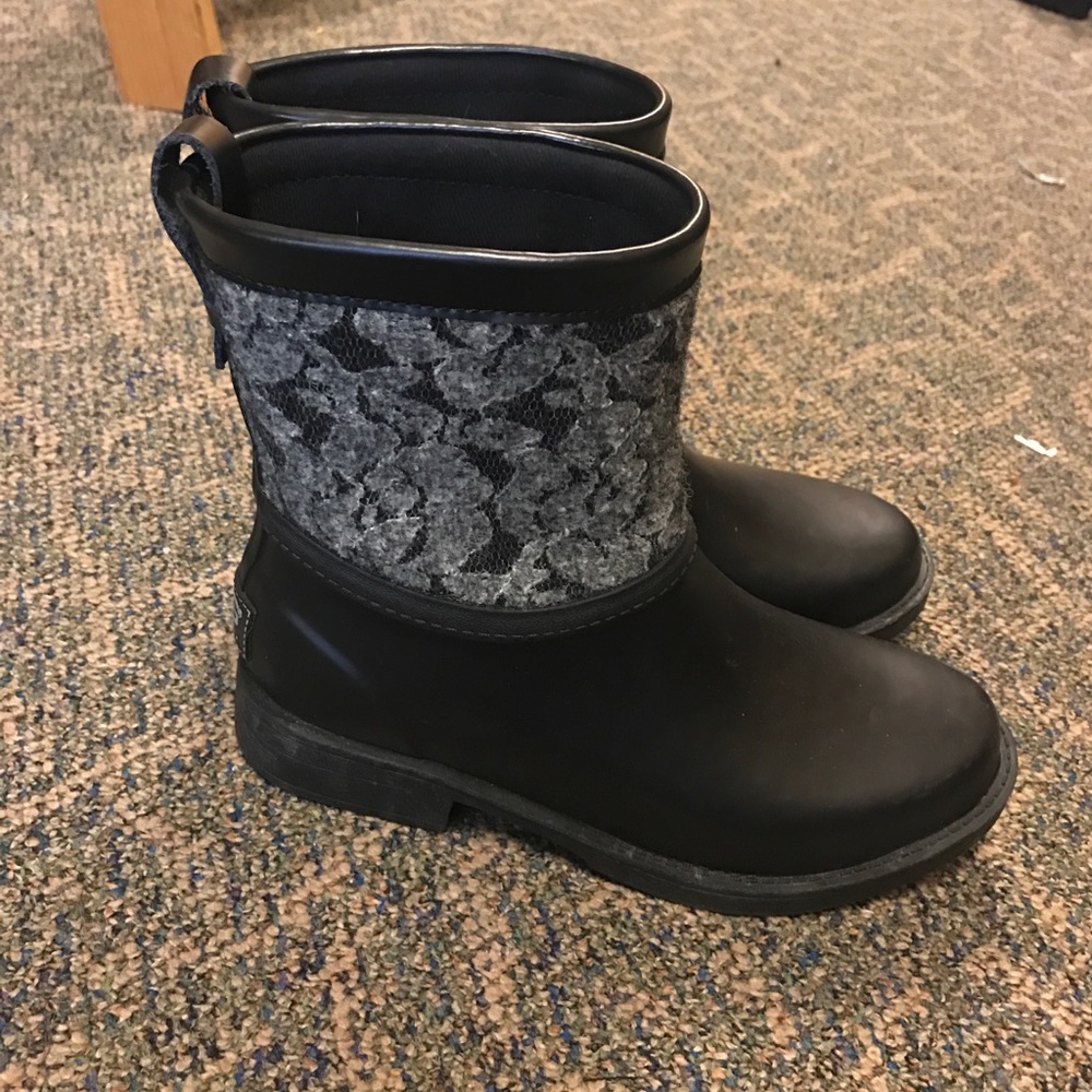 UGG rain boots