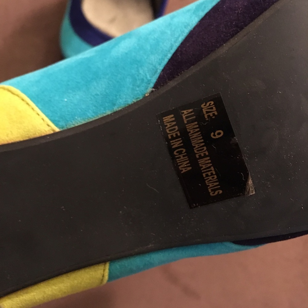 High Heels - Picture 2 of 2