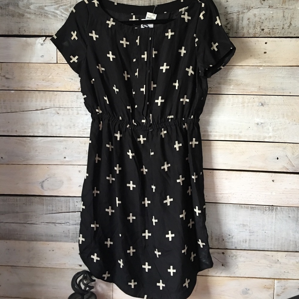 Black and white dress