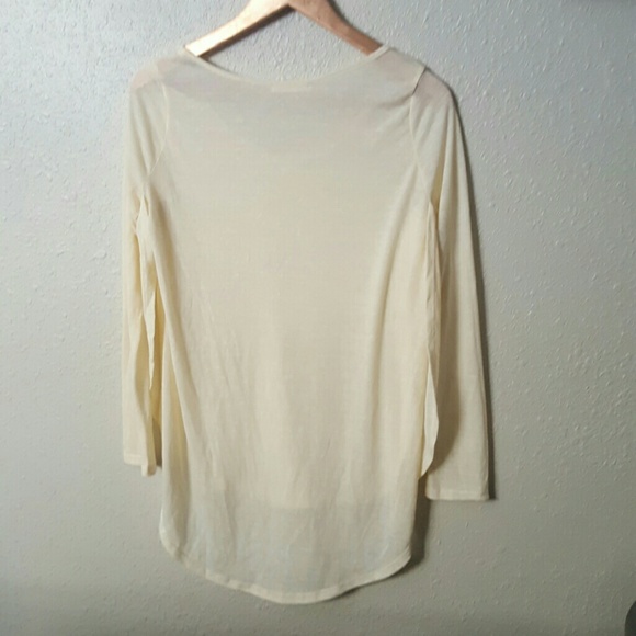 Hi-lo crossover sides t-shirt - Picture 2 of 3