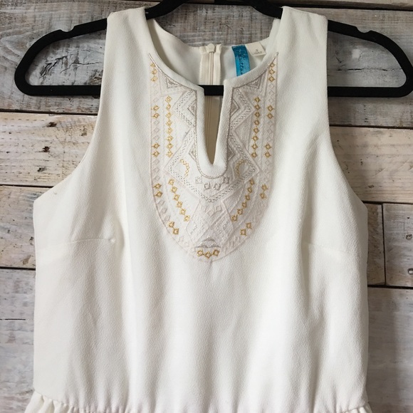 Ivory - Picture 2 of 4