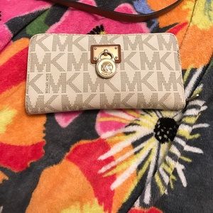 Michael Kors wallet