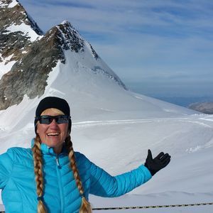 Meet your Posher, Pj