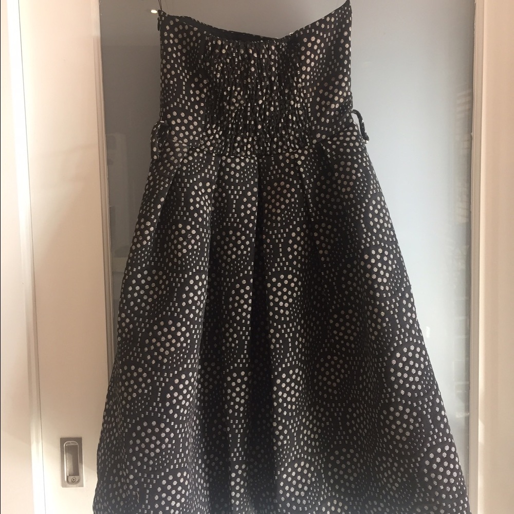 Zara Strapless Dress in XS - Picture 2 of 2