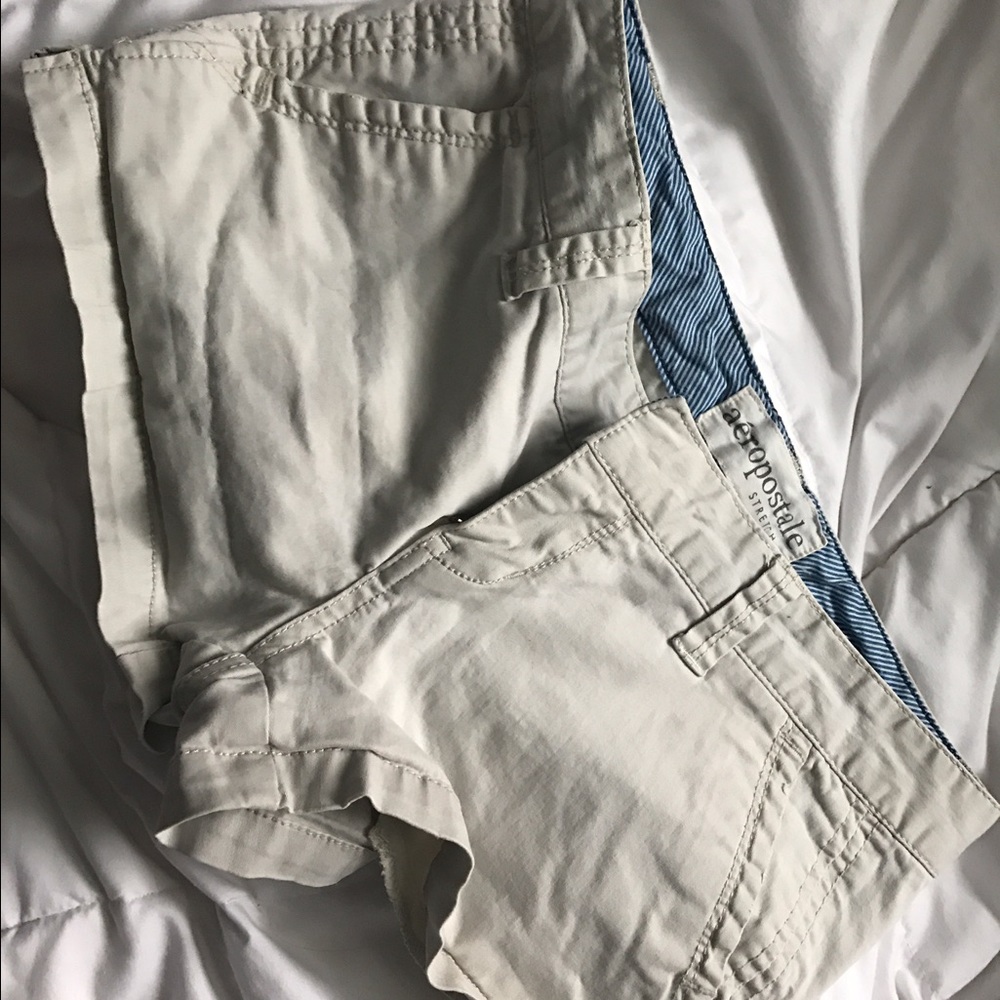 Aeropostale khaki shorts