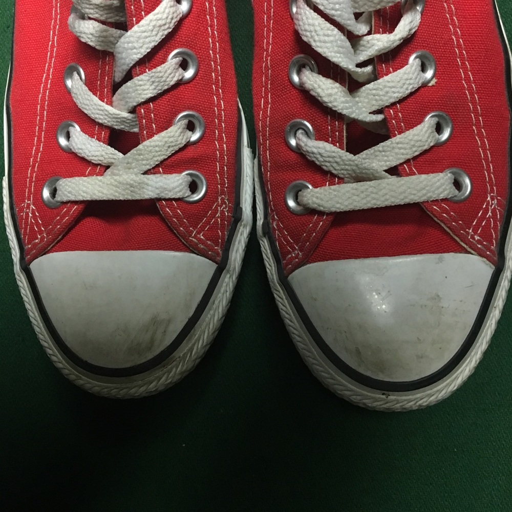 Converse - Picture 2 of 4