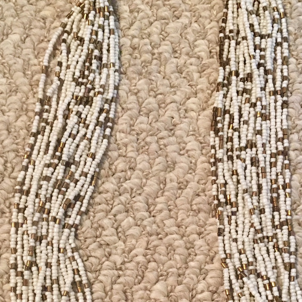 NWOT- Statement Necklace - Picture 2 of 4