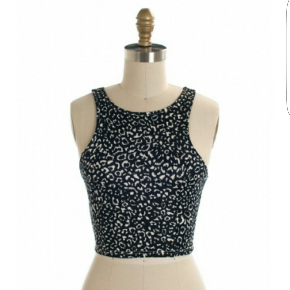 Black animal print crop top PRICE FIRM