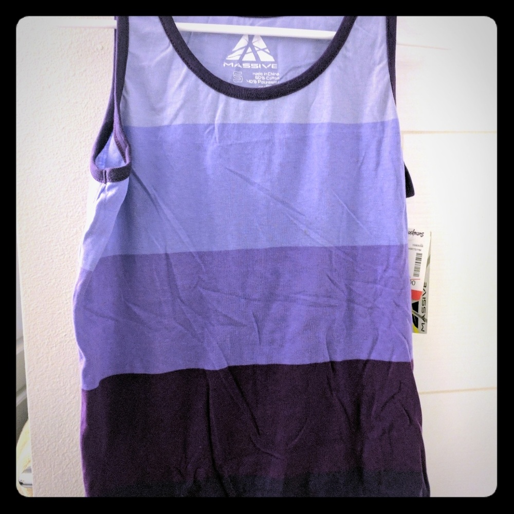 Tank top - mens small - Massive brand