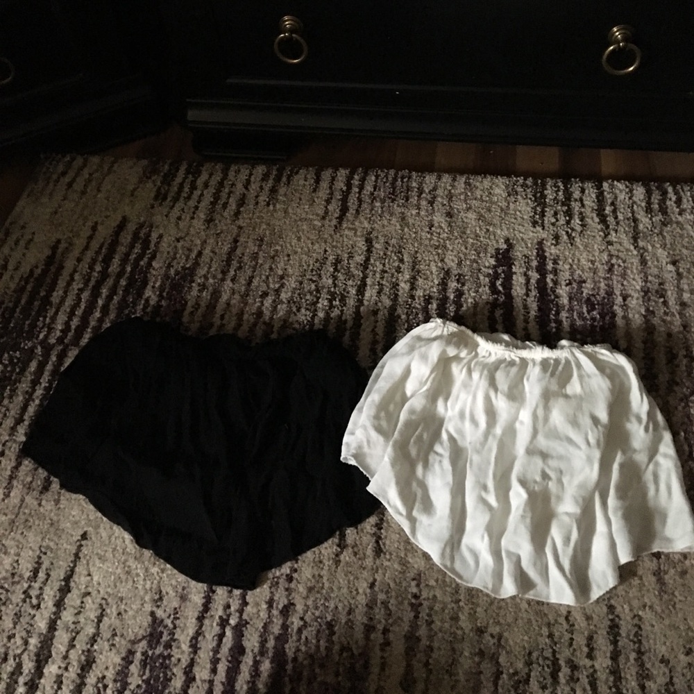 Brandy Melville tube tops black & white