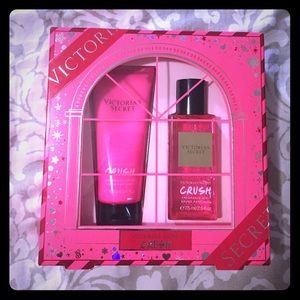 VS fragrance mist and lotion set.