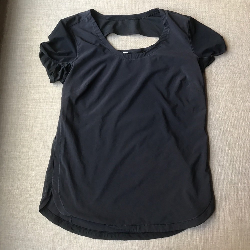 Lululemon black top