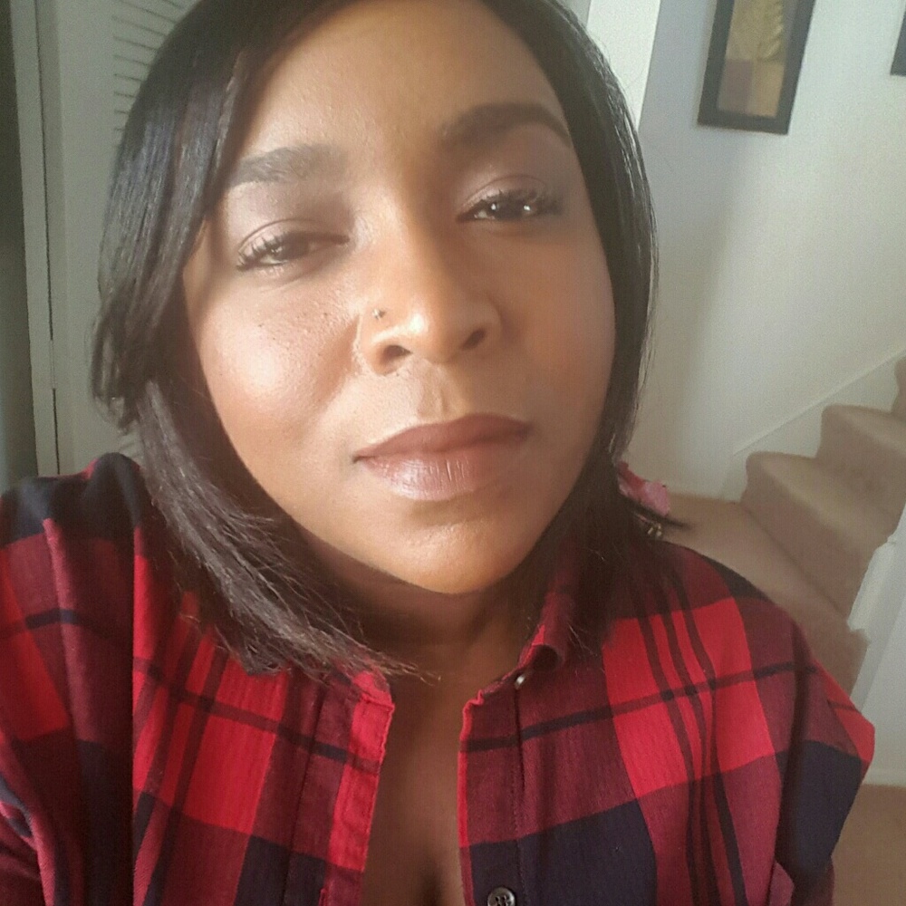 Meet your Posher, Monica