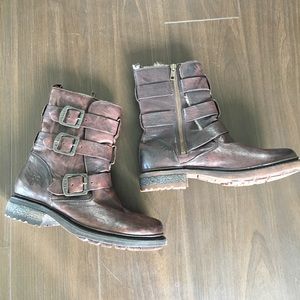 Frye Valerie Strappy Shearling Boot 6M