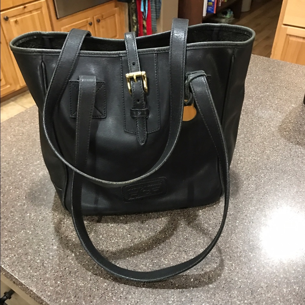 Black shoulder bag