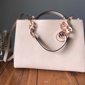 Michael Kors Cynthia
