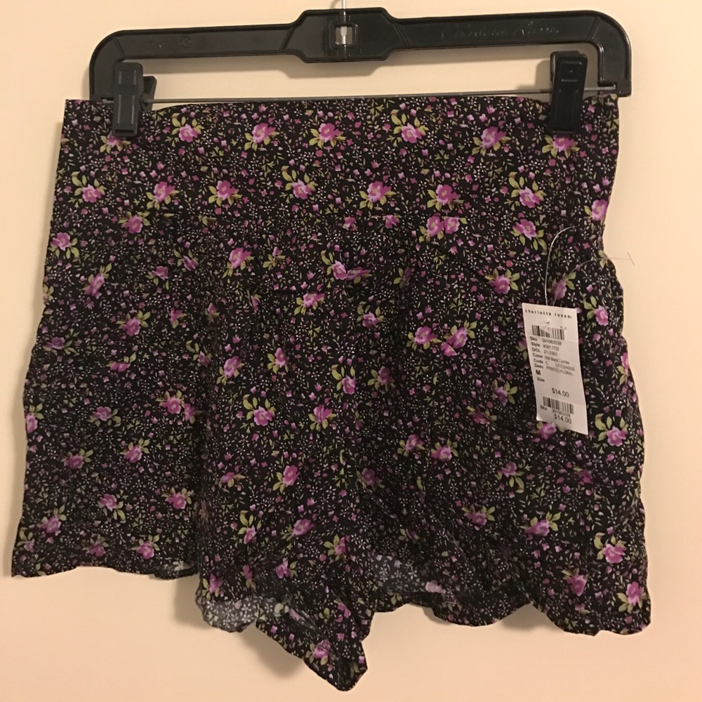 💜Flowy Floral Shorts💜