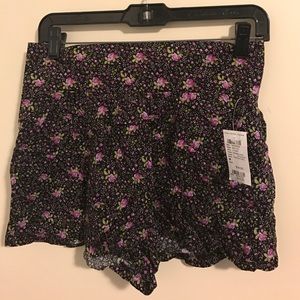 💜Flowy Floral Shorts💜