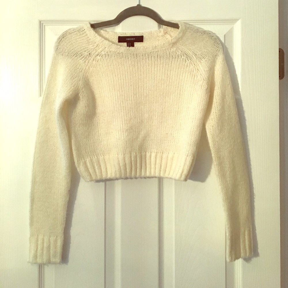 Medium Forever 21 cream colored crop top sweater
