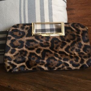 NWOT Michael Kors Berkely Leopard haircalf clutch