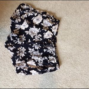 Floral Brandy Melville shorts