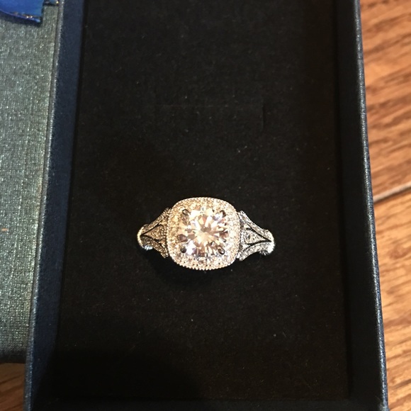 925 sterling silver engagement promise ring - Picture 2 of 4