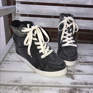 Roxy sneaker wedges