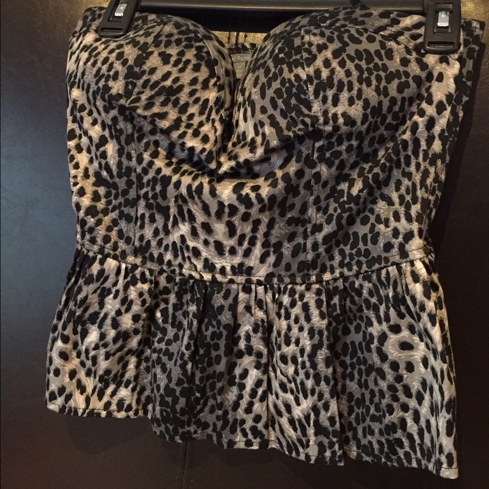 ✨Leopard Pelplum Top ✨