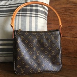 100% authentic Louis Vuitton MM looping