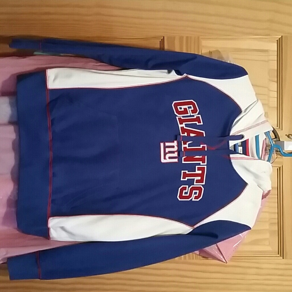NY Giants sweatshirt