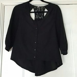 UO BLACK CUTOUT BUTTONED UP BLOUSE