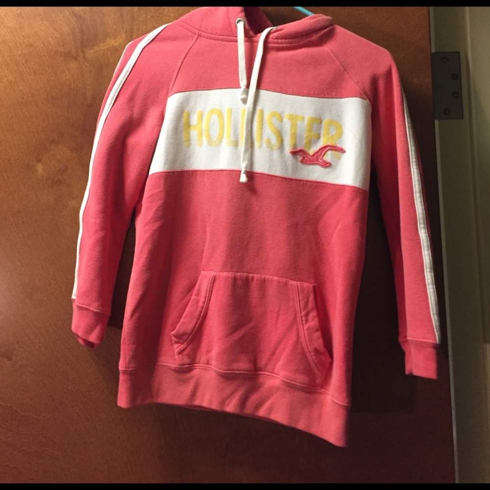 Hollister sweater