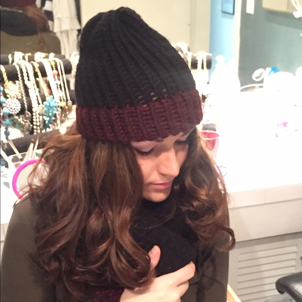 Brand new Handmade yarn hat🎀