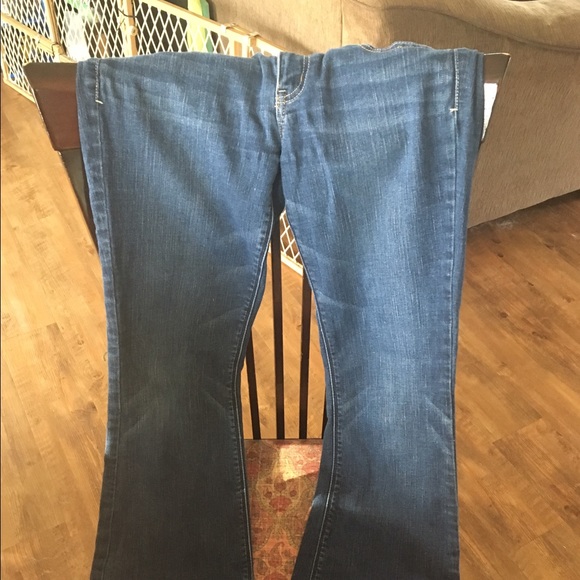 American Eagle flare jeans - Picture 2 of 4